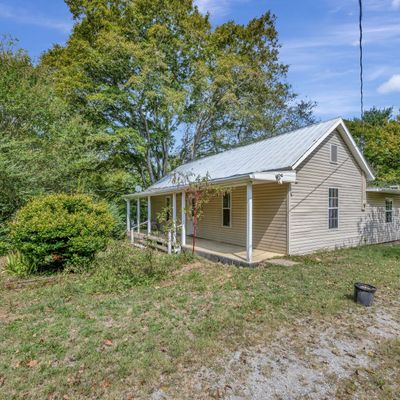 785 Parker Creek Rd, Bon Aqua, TN 37025