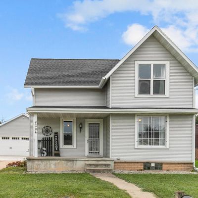 636 W Main St, Hortonville, WI 54944