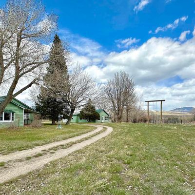 639 A County Road 504, Saratoga, WY 82331