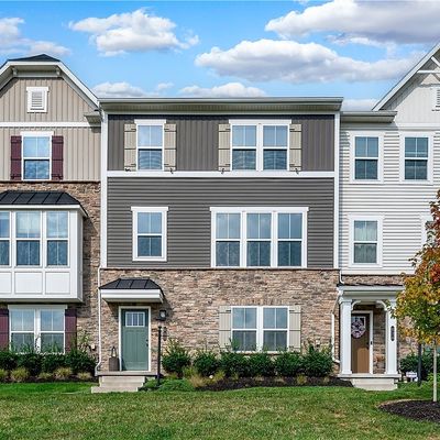 640 Amarth Ln, Cranberry Township, PA 16066