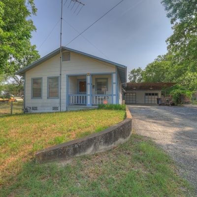 640 S Hill Avenue, New Braunfels, TX 78130