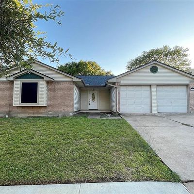 6726 Grant Dr, Richmond, TX 77469