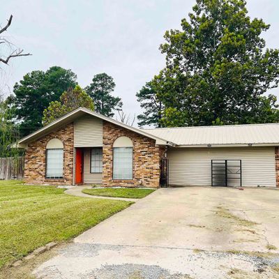 6807 Petit Jean Cv, Pine Bluff, AR 71603