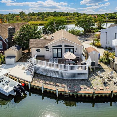 683 Golden Dr, Toms River, NJ 08753