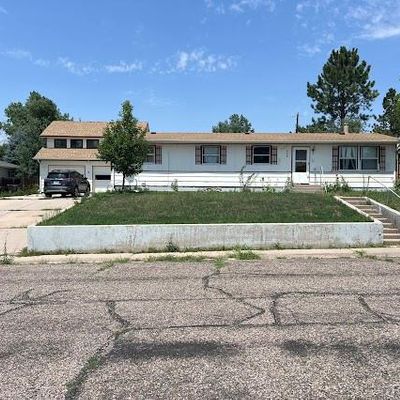 686 9 Th St, Limon, CO 80828