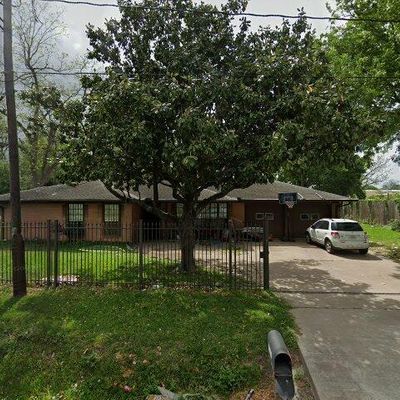 6901 Eugene St, Houston, TX 77093