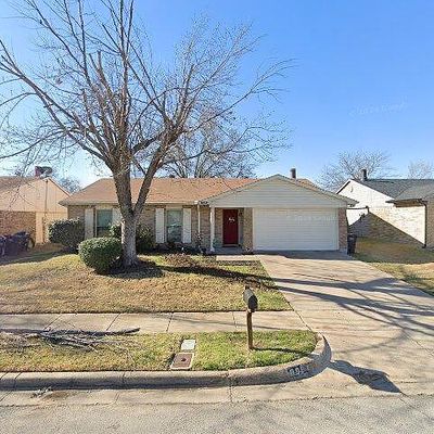 6904 Sandstone Ct, Fort Worth, TX 76120