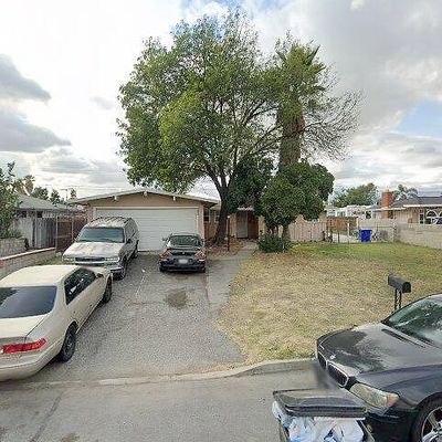 698 N Clifford Ave, Rialto, CA 92376