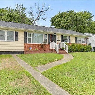 7 Lynnhaven Dr, Hampton, VA 23666