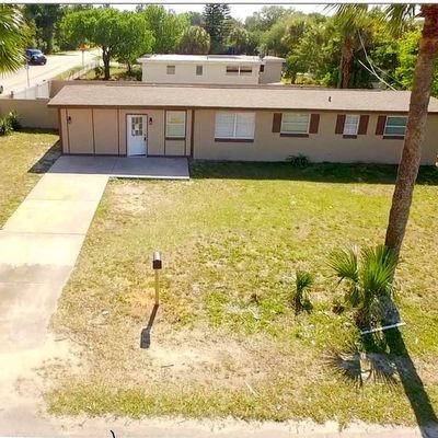 852 Derbyshire Rd, Daytona Beach, FL 32117