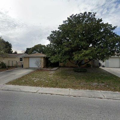 8825 Sterling Ln, Port Richey, FL 34668