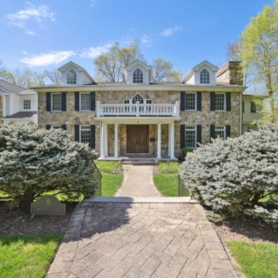 9 Bishops Ln, Short Hills, NJ 07078