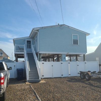 9 W Boat Dr, Little Egg Harbor Twp, NJ 08087