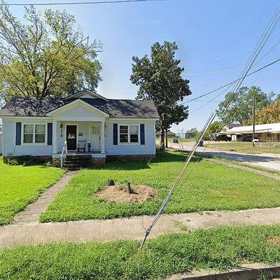 904 Center St, Winnfield, LA 71483