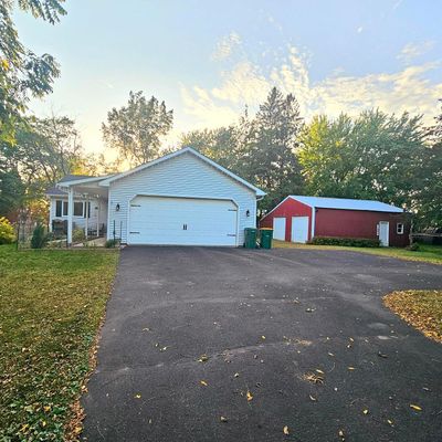 904 Daily Rd, Hudson, WI 54016