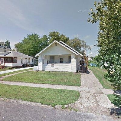 909 N 4 Th St, Pekin, IL 61554