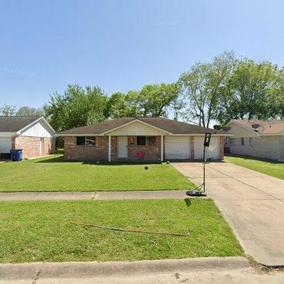 9105 San Jose Ave, Texas City, TX 77591