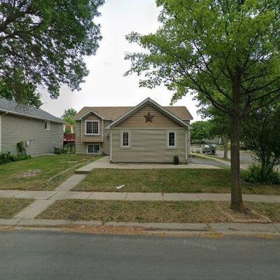 917 Walnut St, Farmington, MN 55024