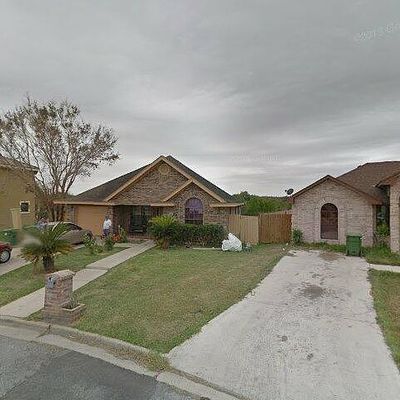 94 Reina Esther Dr, Brownsville, TX 78521