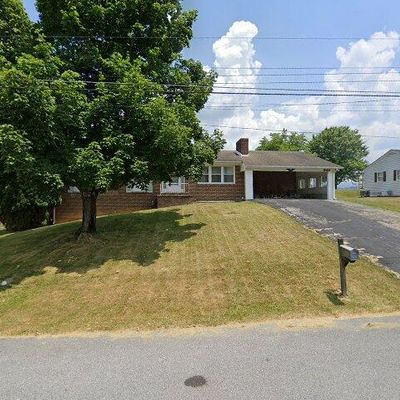 940 Middle Ave, Marion, VA 24354