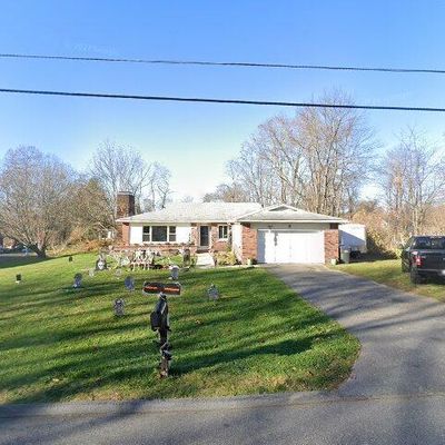 8 Fanton Rd, Danbury, CT 06811