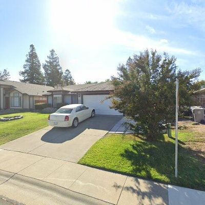 8038 Torrente Way, Sacramento, CA 95823