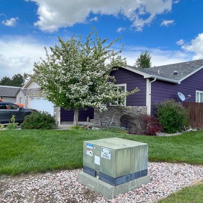 806 18 Th St, Wheatland, WY 82201