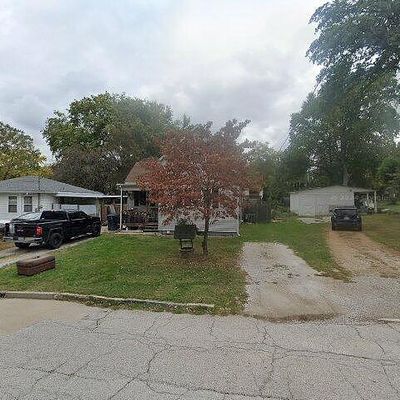 811 E Mckinley St, Belleville, IL 62220