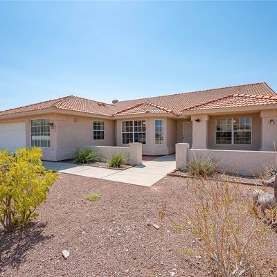 811 Sunburst Pl, Bullhead City, AZ 86429