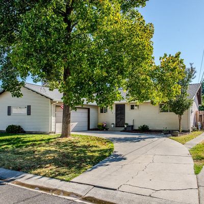 812 Meadow Ave, Yuba City, CA 95991