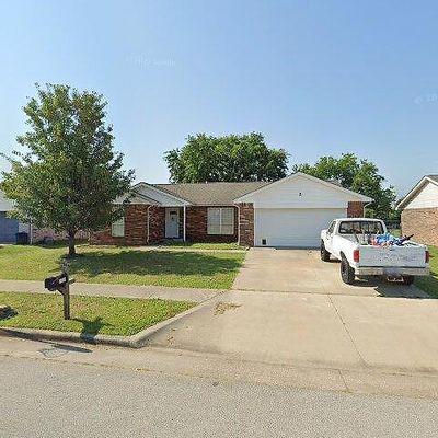 820 Mable Clayton, Pryor, OK 74361