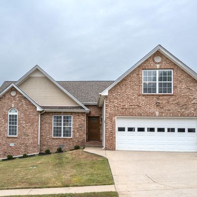 824 E Accipiter Cir, Clarksville, TN 37043