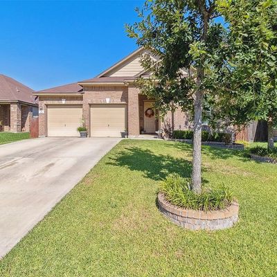 826 Apricot Dr, Kyle, TX 78640