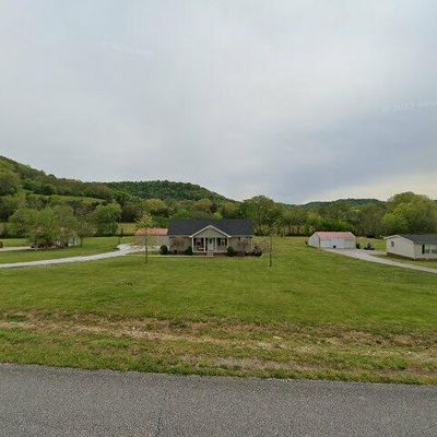 84 Little Creek Rd, Pleasant Shade, TN 37145