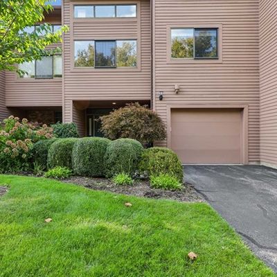 84 Windsor Cir, Township Of Washington, NJ 07676