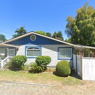 840 1 St St Se, Bandon, OR 97411