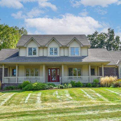 W287 N4068 Highland Ct, Pewaukee, WI 53072