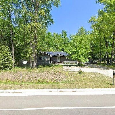 W6118 Lake Dr, Shawano, WI 54166