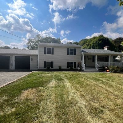 1 Orchard Dr, Chester, NJ 07930