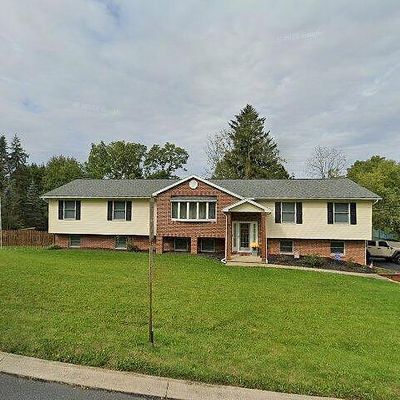 1000 Cortland Dr, Lemont, PA 16851