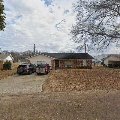 1018 Corrine Dr, Greenwood, MS 38930