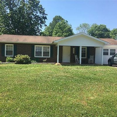 1025 Stagecoach Trl, Lenoir, NC 28645