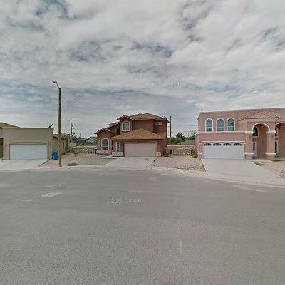 1027 Paulina, San Elizario, TX 79849