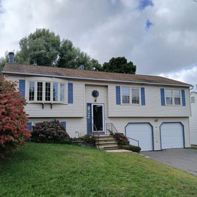 103 Buckland Dr, Waterbury, CT 06704