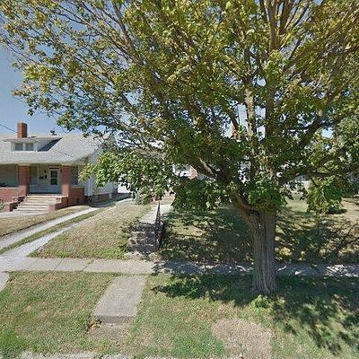 1035 W Main St, Galesburg, IL 61401