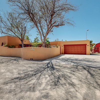 1039 W Meadowlark Ln, Corrales, NM 87048