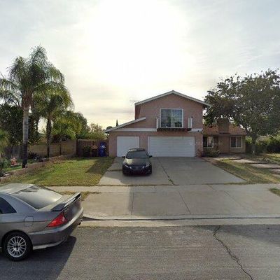 987 N Beechwood Ave, Rialto, CA 92376