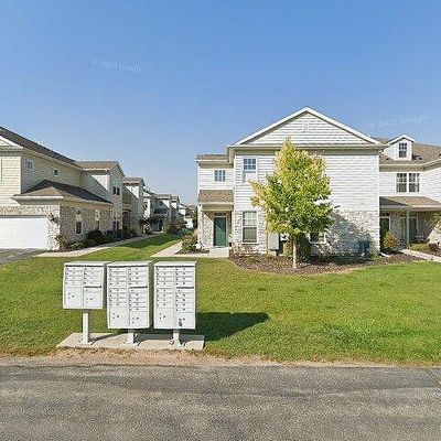 N16 W26460 Meadowgrass Cir #D, Pewaukee, WI 53072