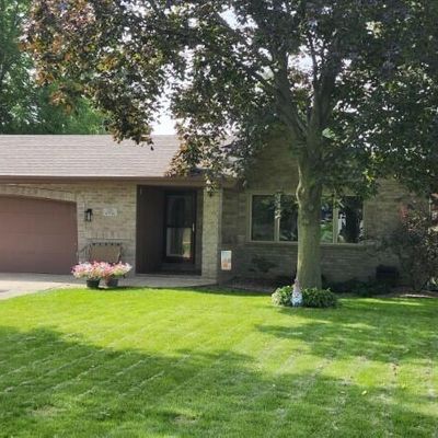 S74 W17381 Richard Ln, Muskego, WI 53150