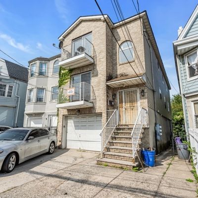 1111 Grove St, Irvington, NJ 07111